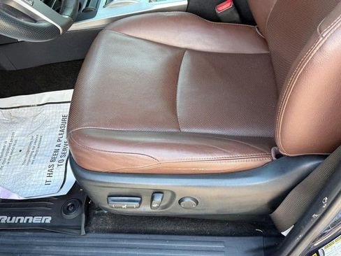 Used 2018 Toyota 4Runner Limited AWD/4WD image 23