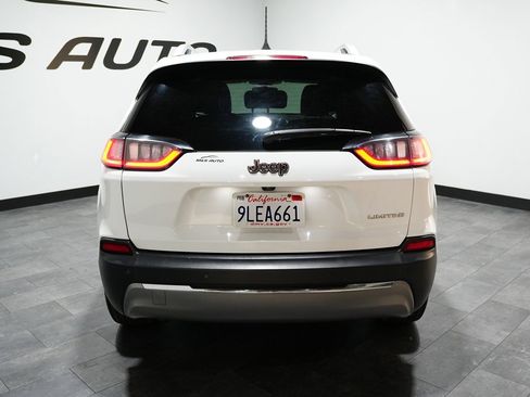 Used 2020 Jeep Cherokee Limited image 11