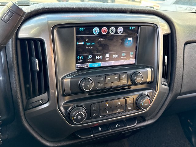 Used 2018 Chevrolet Silverado 1500 LT AWD/4WD image 28