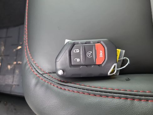 New 2026 Jeep Wrangler Unlimited Rubicon image 28