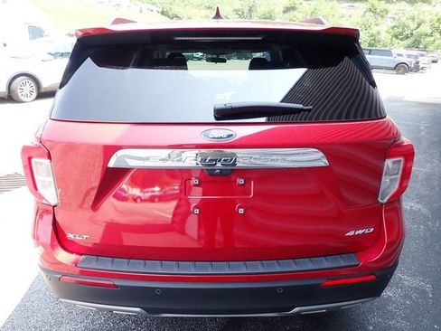 Certified 2024 Ford Explorer XLT w/ Equipment Group 202A AWD/4WD image 6