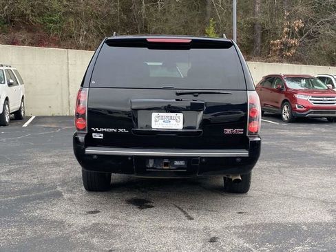 Used 2013 GMC Yukon XL Denali image 5