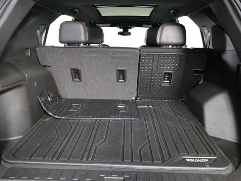 Used 2022 Chevrolet Equinox RS w/ LPO, Floor Liner Package image 18