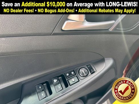 Used 2019 Hyundai Tucson SE image 16