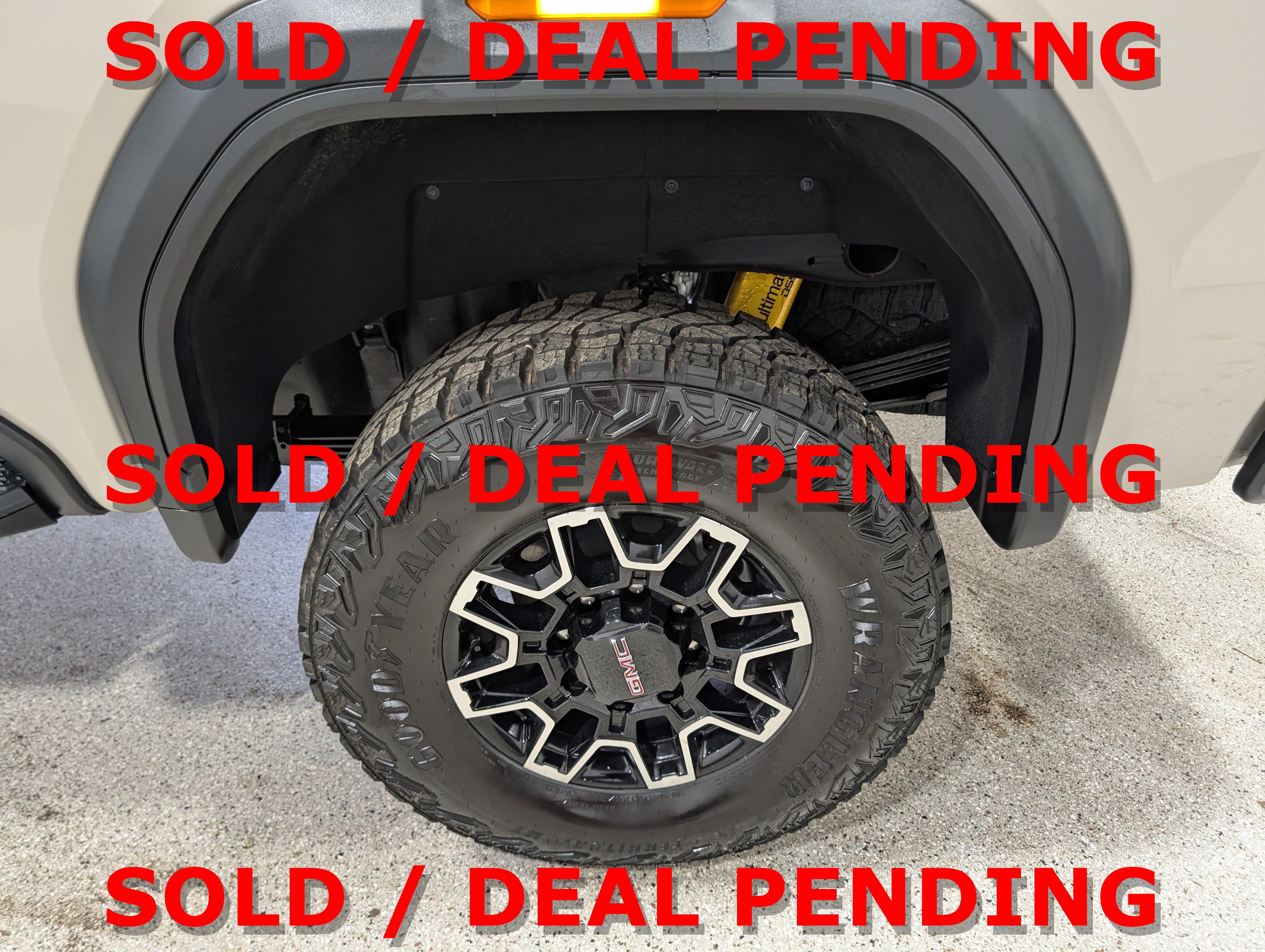 Used 2026 GMC Sierra 2500 AT4X AWD/4WD image 12