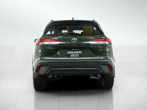 Used 2022 Toyota Corolla Cross LE AWD/4WD image 4