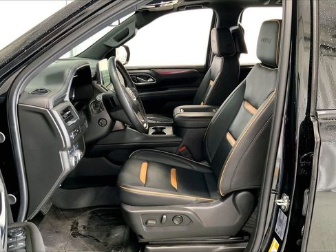 Used 2024 GMC Yukon XL AT4 AWD/4WD image 15