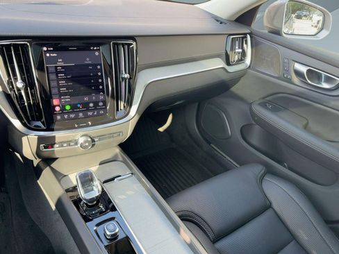 Certified 2026 Volvo V60 B5 Cross Country Ultra image 27