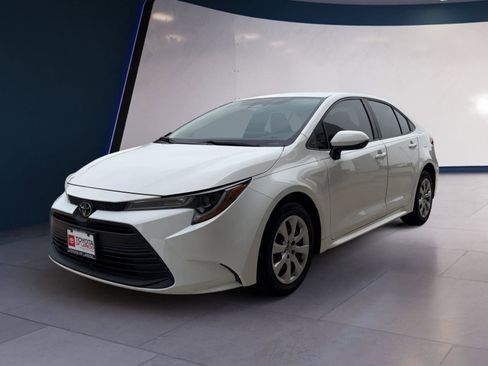 Used 2024 Toyota Corolla LE FWD image 1