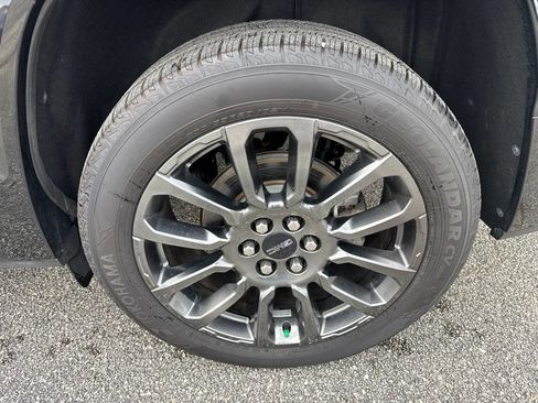 Used 2023 GMC Acadia Denali w/ Black Diamond Edition AWD/4WD image 14