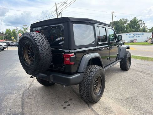 Used 2024 Jeep Wrangler Unlimited Sport AWD/4WD image 6