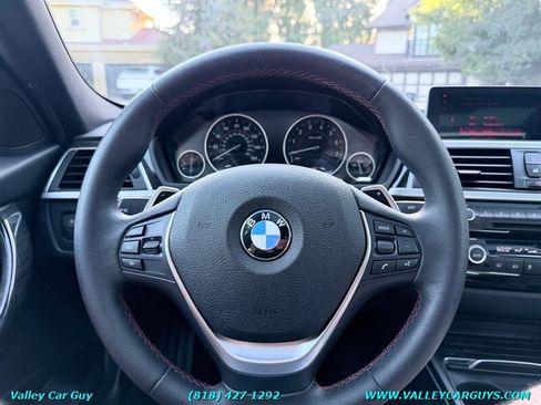 Used 2018 BMW 330e RWD image 16