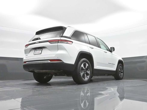 Used 2024 Jeep Grand Cherokee Limited 4xe AWD/4WD image 45