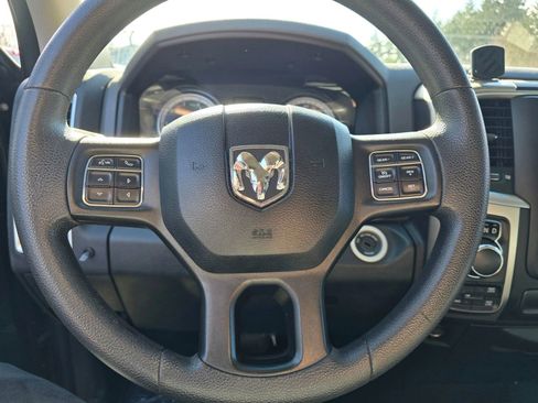Used 2018 RAM 1500 Classic SLT AWD/4WD image 19