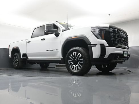 Used 2025 GMC Sierra 2500 Denali Ultimate AWD/4WD image 25