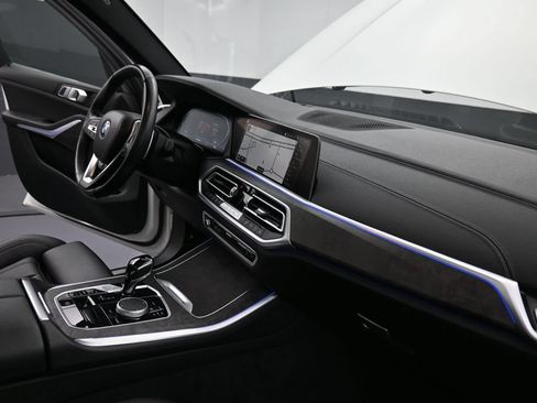 Used 2022 BMW X5 xDrive40i w/ Premium Package AWD/4WD image 19