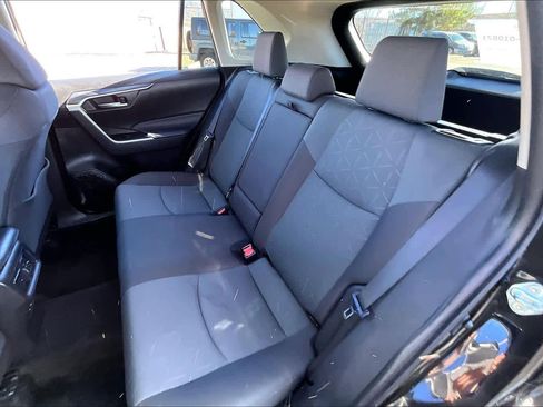 Certified 2025 Toyota RAV4 XLE image 18