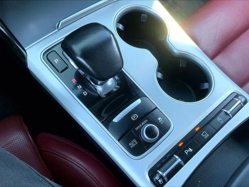 Used 2019 Kia Stinger GT2 image 35