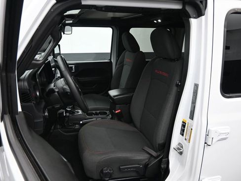 Used 2025 Jeep Wrangler Unlimited Rubicon AWD/4WD image 22