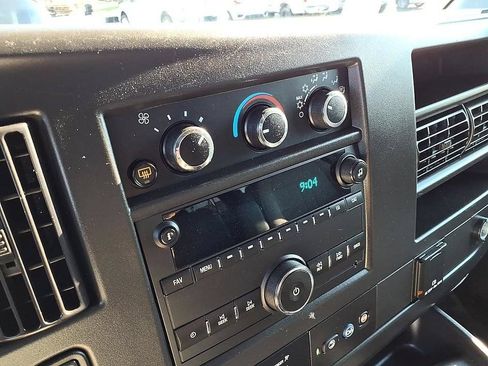 Used 2024 Chevrolet Express 3500 LS RWD image 28