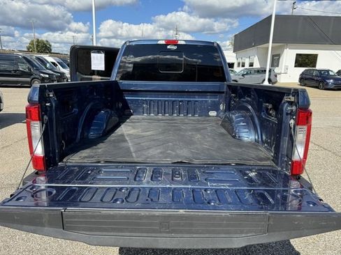 Used 2017 Ford F250 Lariat w/ Lariat Ultimate Package image 9