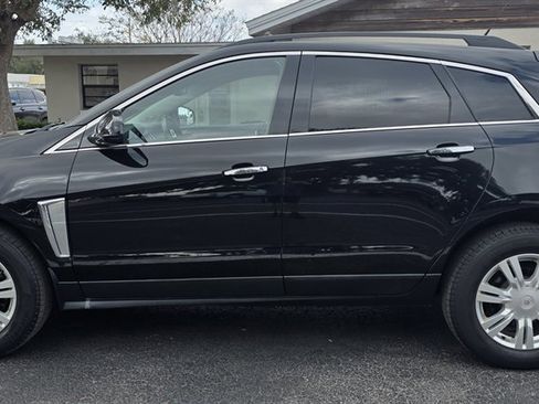 Used 2014 Cadillac SRX FWD image 2