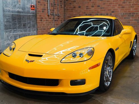 Used 2013 Chevrolet Corvette Grand Sport w/ 3LT Preferred Equipment Group RWD image 6