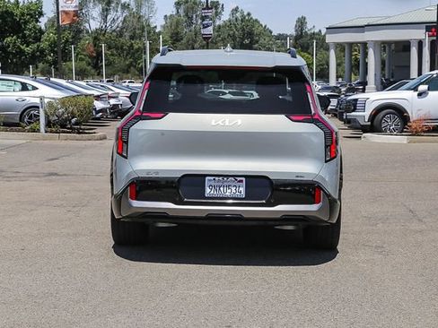 Used 2024 Kia EV9 GT-Line AWD/4WD image 4