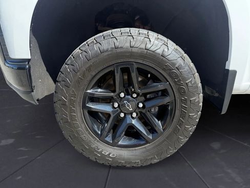 Used 2021 Chevrolet Silverado 1500 LT Trail Boss w/ Bed Protection Package image 35