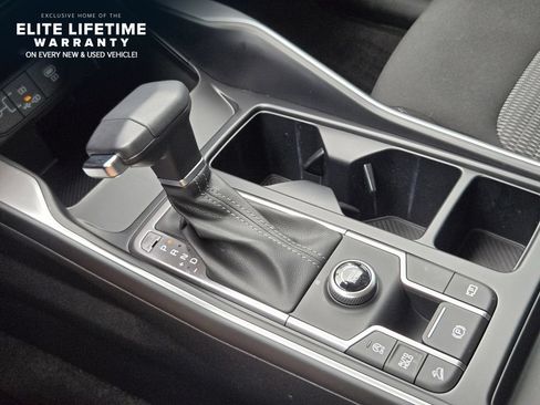 Certified 2026 Kia Sorento LX FWD image 18