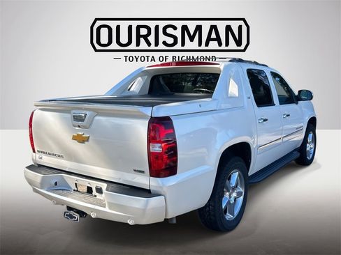 Used 2012 Chevrolet Avalanche LTZ image 4