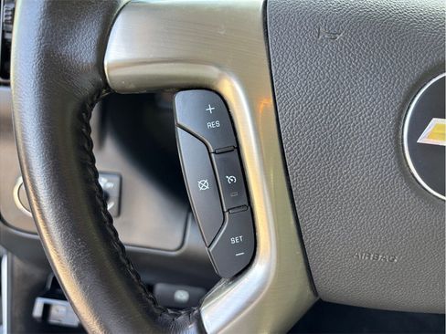 Used 2017 Chevrolet Express 2500 RWD image 20