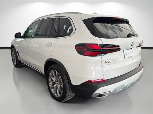 New 2026 BMW X5 sDrive40i image 5