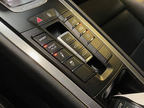 Used 2013 Porsche 911 Carrera 4S image 31