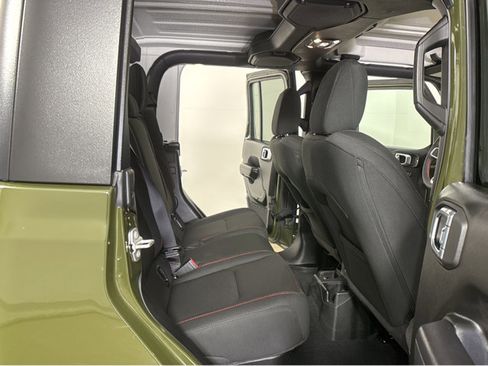 Used 2023 Jeep Gladiator Rubicon w/ Trailer Tow Package image 34