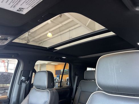 Used 2023 Chevrolet Tahoe Premier AWD/4WD image 35
