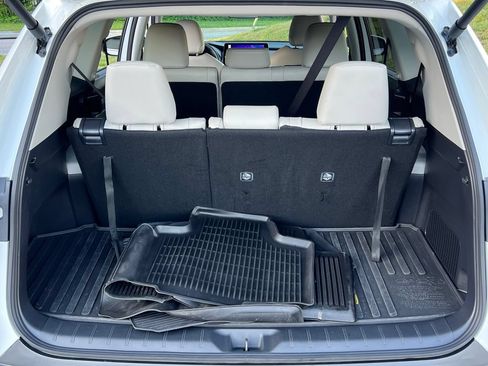 Used 2025 Toyota Grand Highlander AWD image 21