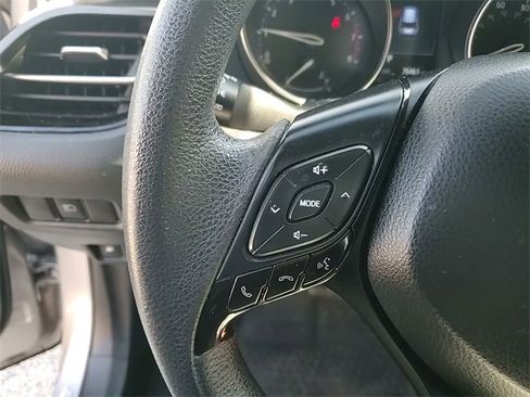 Used 2019 Toyota C-HR LE image 15
