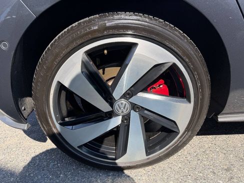 Used 2019 Volkswagen GTI Autobahn FWD image 12