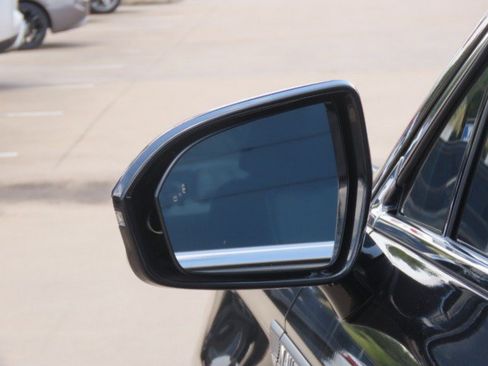 Used 2022 Lincoln Nautilus FWD w/ Premium Package image 17