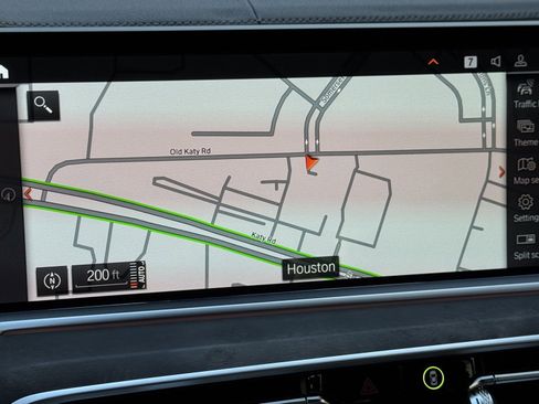 Used 2022 BMW X5 xDrive40i w/ M Sport Package image 6