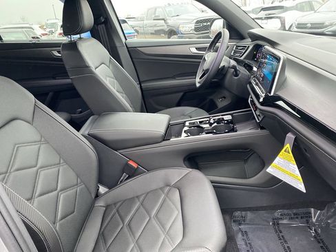 New 2025 Volkswagen Atlas Cross Sport SE image 29