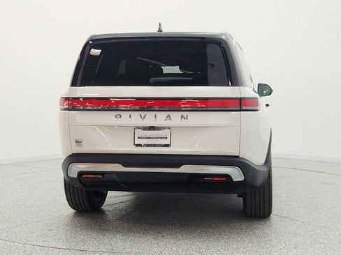 Used 2025 Rivian R1S Adventure AWD/4WD image 6