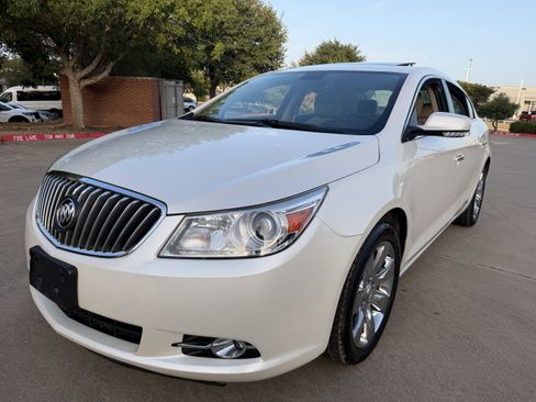 Used 2013 Buick LaCrosse Premium w/ Driver Confidence Package FWD image 3