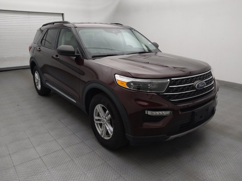 Used 2022 Ford Explorer XLT w/ Equipment Group 202A AWD/4WD image 13