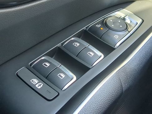 New 2026 Kia Sorento LX FWD image 22