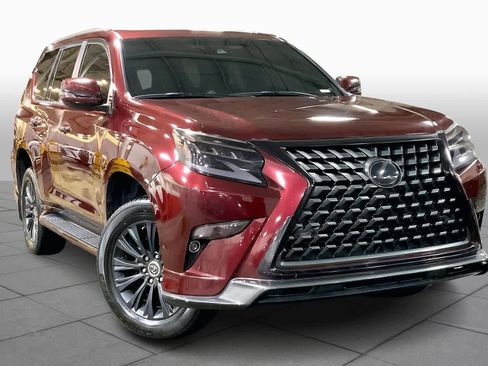 Used 2022 Lexus GX 460 Premium w/ Accessory Package image 2