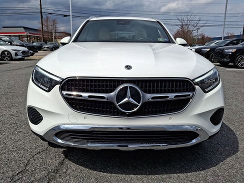 Used 2025 Mercedes-Benz GLC 300 4MATIC image 5
