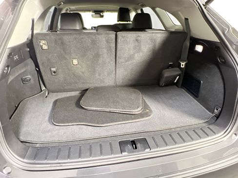 Used 2022 Lexus RX 350L Premium image 25