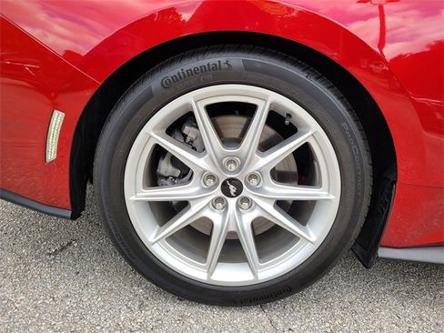 Used 2024 Ford Mustang GT Premium image 19